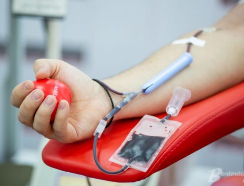 Запрошуємо усіх бажаючих здати кров!